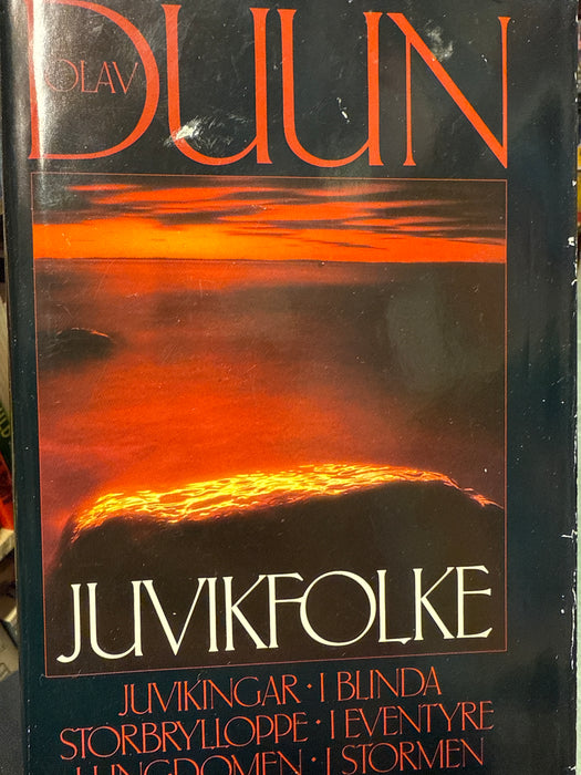 Juvikfolke (Innbundet) - Bokia.no