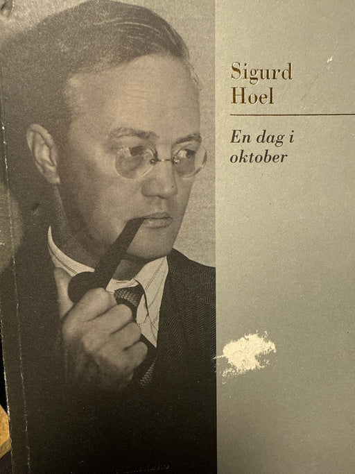 En dag i oktober (Pocket) - Bokia.no