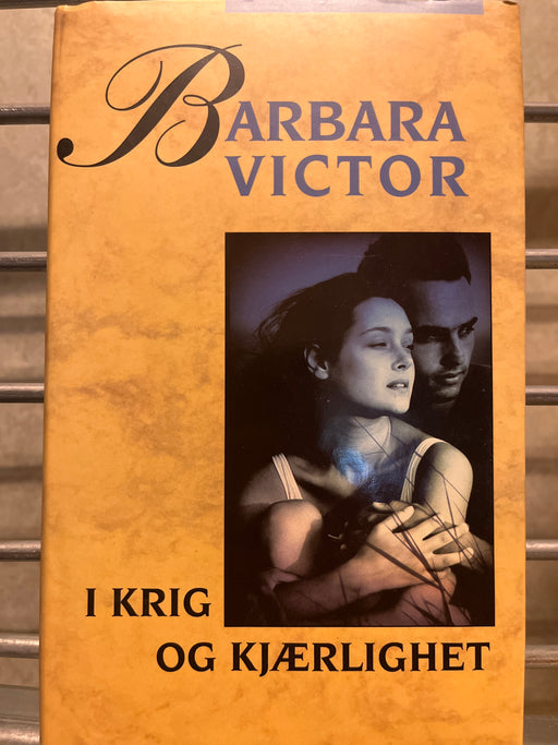 I krig og kjærlighet (Innbundet) - Bokia.no