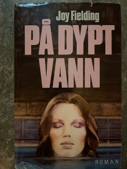 På dypt vann (Innbundet) - Bokia.no