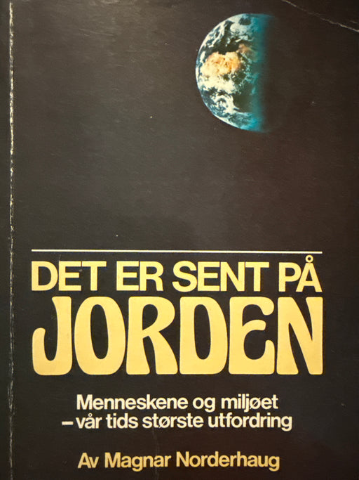 Det er sent på jorden (Pocket) - Bokia.no
