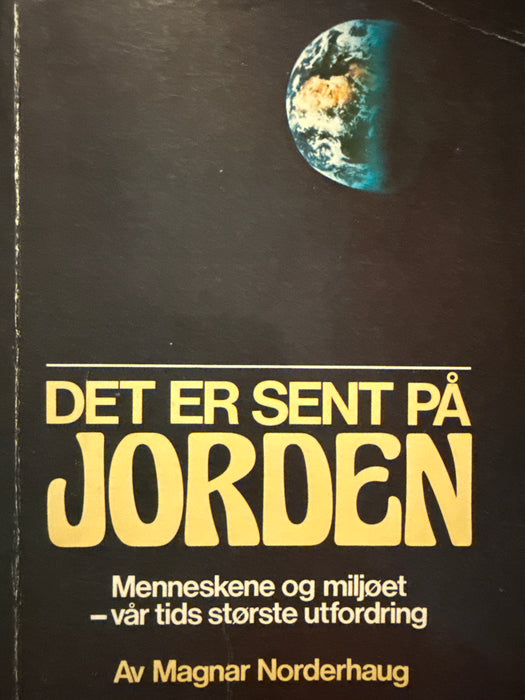 Det er sent på jorden (Pocket) - Bokia.no
