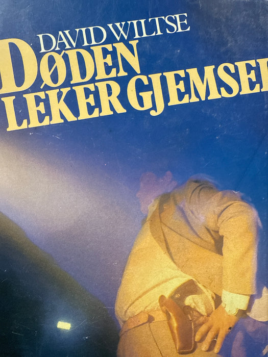 Døden leker gjemsel (Innbundet) - Bokia.no