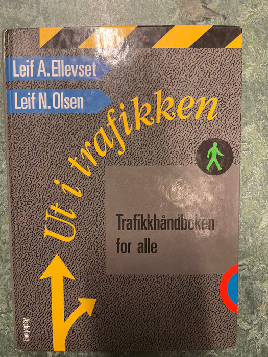 Ut i trafikken (Innbundet) - Bokia.no