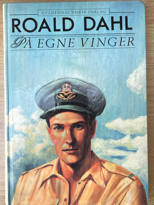 På egne vinger (Innbundet) - Bokia.no