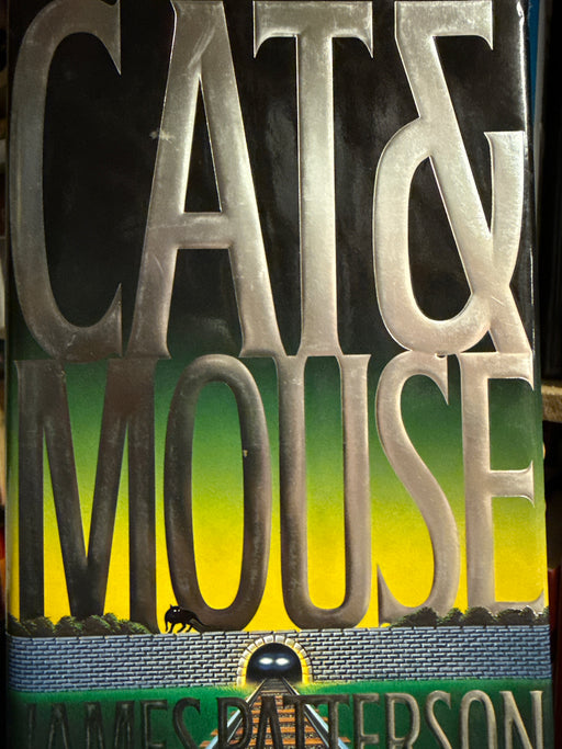 Cat and mouse (Innbundet) - Bokia.no