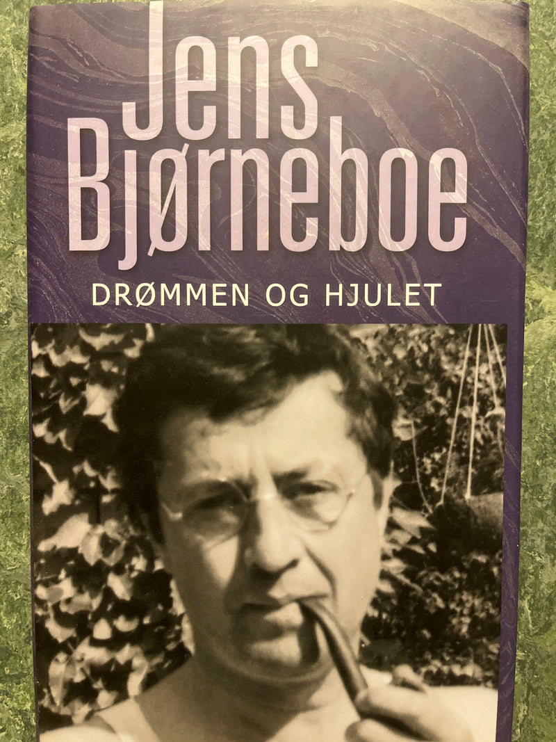 Innbundet bok av Jens Bjørneboe, "Drømmen og hjulet", samlede verker med omslag og sideinnhold, norsk litteratur.