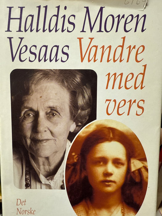 Vandre med vers (Innbundet) - Bokia.no