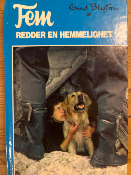 Fem redder en hemmelighet (Innbundet) - Bokia.no