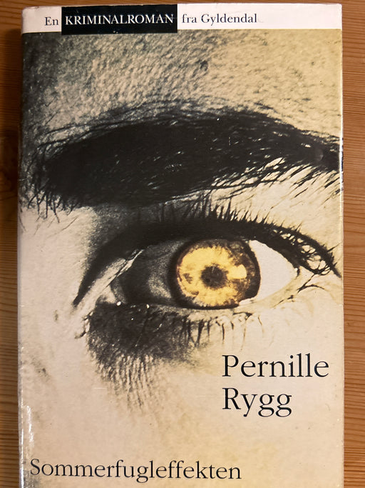 Sommerfugleffekten (Innbundet) - Bokia.no