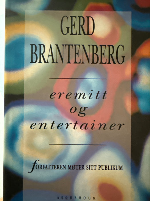 Eremitt og entertainer (Innbundet) - Bokia.no