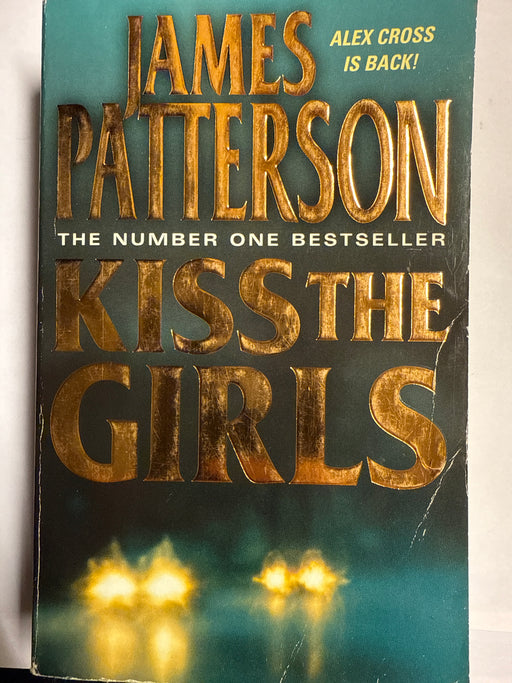 Kiss the girls (Pocket) - Bokia.no