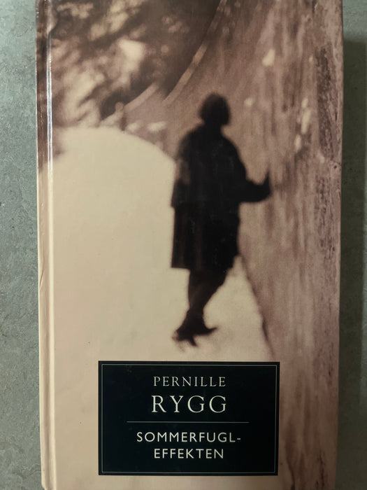 Sommerfugleffekten (Innbundet) - Bokia.no