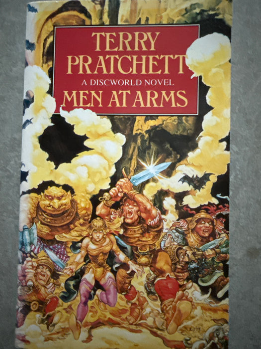 Men at arms (Pocket) - Bokia.no