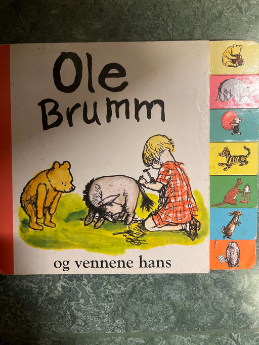 Ole Brumm og vennene hans (Innbundet) - Bokia.no