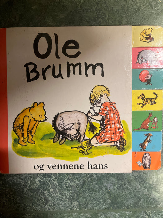 Ole Brumm og vennene hans (Innbundet) - Bokia.no