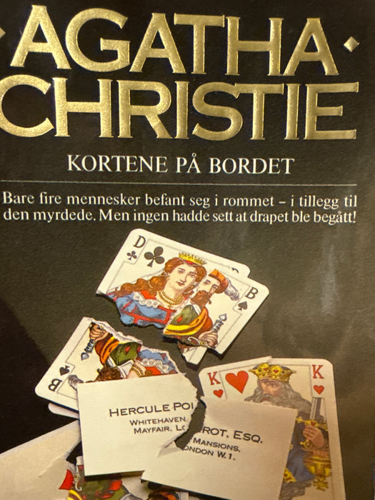 Kortene på bordet (Pocket) - Bokia.no