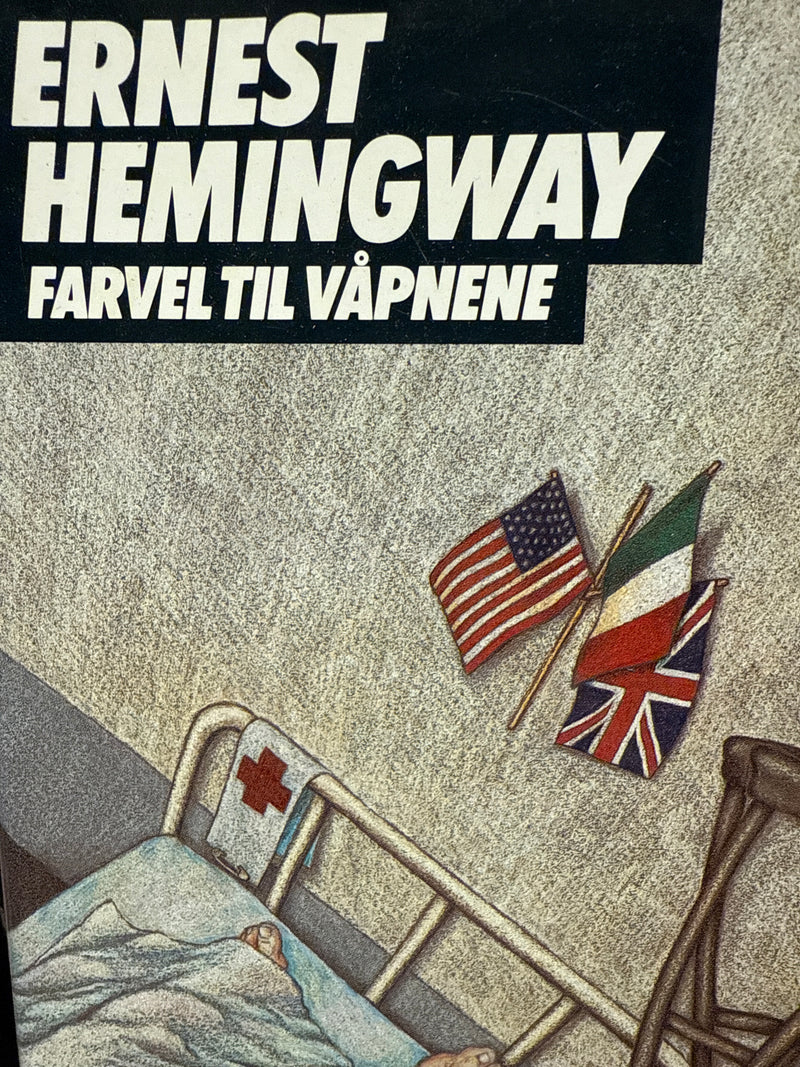 Farvel til våpnene (Innbundet) - Bokia.no