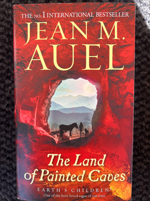 The land of painted caves (Pocket) - Bokia.no