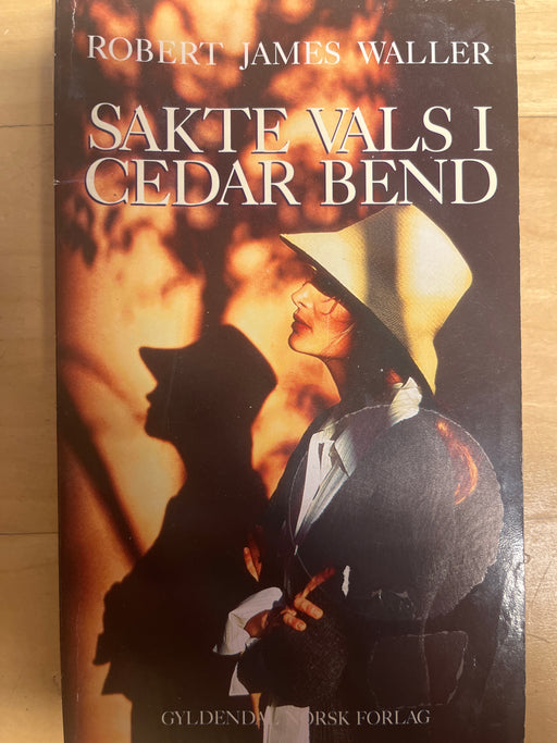 Sakte vals i Cedar Bend (Pocket) - Bokia.no
