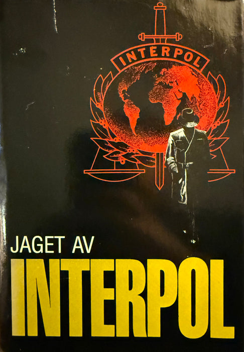 Jaget av Interpol - Bokia.no