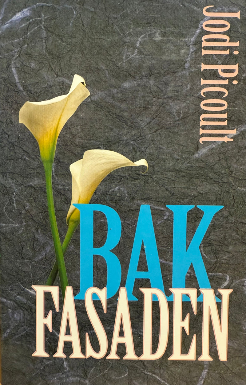 Bak fasaden (Innbundet) - Bokia.no