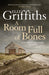 A Room Full of Bones 9781786482143 Elly Griffiths Brukte bøker