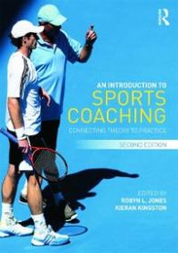 An introduction to sports coaching : connecting theory to practice 9780415694919  Brukte bøker