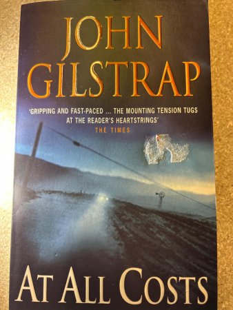 At all costs 9780140274837 John Gilstrap Brukte bøker