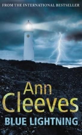 Blue lightning 9780230746657 Ann Cleeves Brukte bøker
