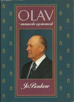Bokomslag for "Olav, menneske og monark" av Gyldendal, innbundet, med illustrasjon av kong Olav på forsiden