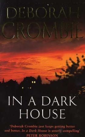 In a dark house 9780330420143 Deborah Crombie Brukte bøker