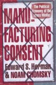 Manufacturing Consent 9780099533115 Edward S Herman Noam Chomsky Brukte bøker