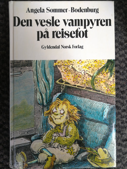 Den vesle vampyren på reisefot (Innbundet) - Bokia.no