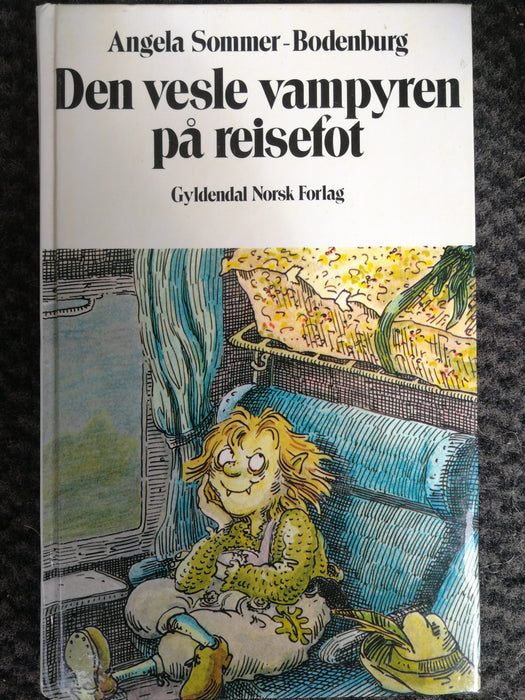 Den vesle vampyren på reisefot (Innbundet) - Bokia.no