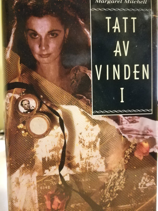 Tatt av vinden - bind 1 (Innbundet) - Bokia.no