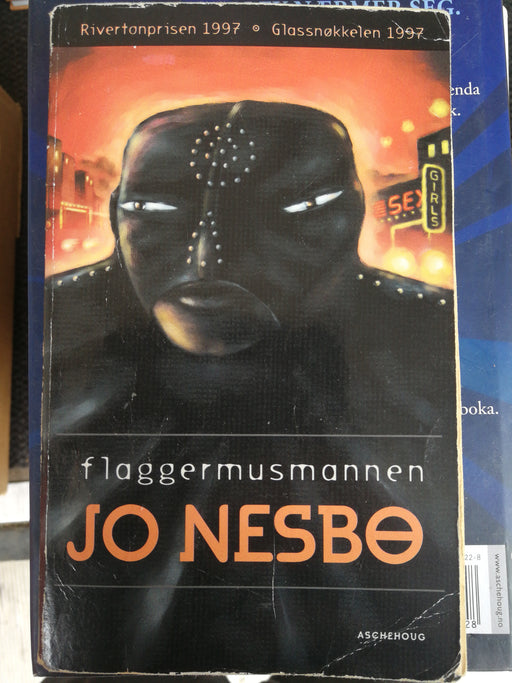 Flaggermusmannen: roman (Pocket) - Bokia.no