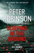 Sleeping in the ground 9781444786903 Peter Robinson Brukte bøker