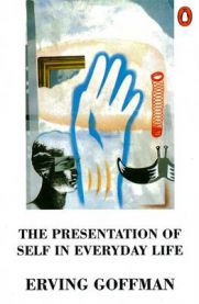 The Presentation of Self in Everyday Life 9780140135718 Erving Goffman Brukte bøker