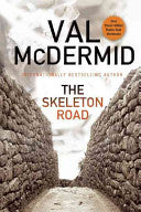 The Skeleton Road 9780802123091 Val McDermid Brukte bøker