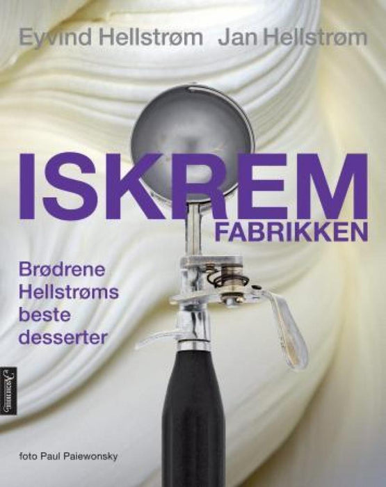 Hellstrøm-brødrene holder hjemmelaget iskrem, omgitt av naturlige ingredienser og iskremoppskrifter. Kokebøker. Brukte kokebøker.
