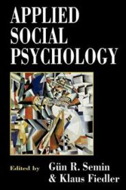 Bokomslag for Applied Social Psychology (Pocket) av Sage Publications, viser en bok om sosialpsykologi med tittel og forfatterinformasjon