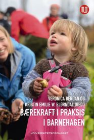 Bilde av boken "Bærekraft i praksis i barnehagen" innen pedagogikk, utgitt av Universitetsforlaget, med bokomslag og tittel.