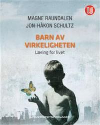 Barn av virkeligheten pedagogikk bok av Universitetsforlaget, illustrasjon av barn som leker og lærer sammen.