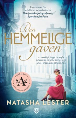 Oversatt skjønnlitteratur for voksne, "Den hemmelige gaven" pocketbok fra Bonnier norsk forlag AS, viser forsiden.