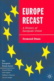 Bokomslag for "Europe Recast: A History of European Union" av Palgrave Macmillan, viser et kart over EU-områder og boktittel.
