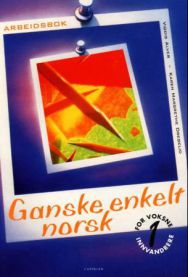 Norsk for innvandrere arbeidbok "Ganske enkelt norsk 1" fra Cappelen, viser sideinnhold og norske språkelementer.