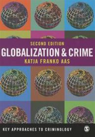 Bokomslag for "Globalization and Crime" sosiologibok publisert av Sage Publications, viser jordklode og kriminalitetssymboler.
