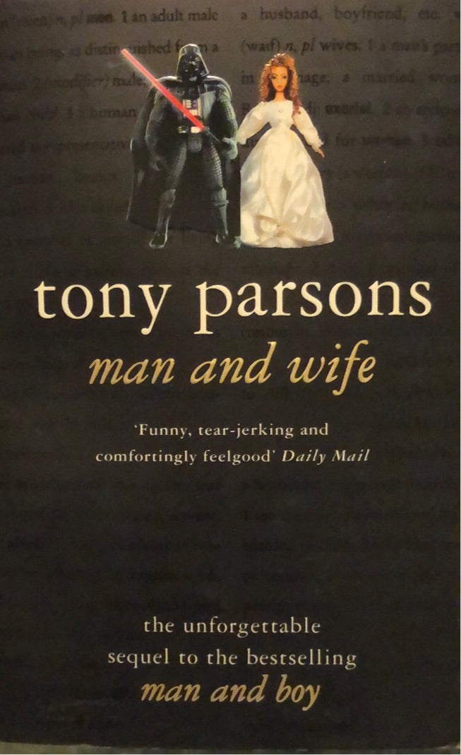 Bok "Man and Wife" av Bokia.no, pocketutgave, vises med åpen bok og illustrasjon på forsiden.