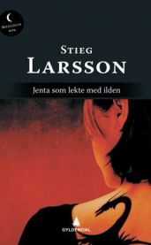 Barn som leker med ilden i en bokillustrasjon fra Gyldendal, del av geografi-kvalifikatorer i "Jenta som lekte med ilden" (Pocket).